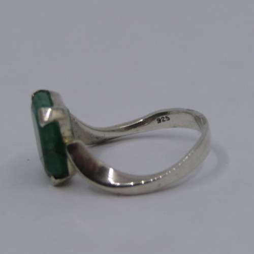Sterling Silver ring with Emerald - weighs 4.3 grams - size P/8 - emerald 12.5mm x 9.7mm