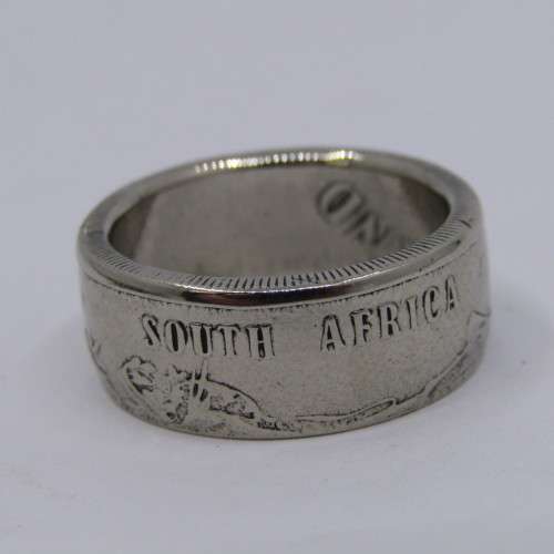 Ring made from 1977 South Africa R1 - size T/11