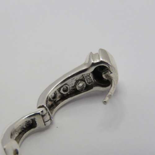 Pair of sterling silver earrings with black and white stones - Weighs 5,0 grams