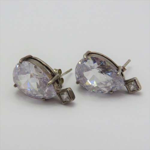 Sterling silver teardrop earrings with clear stones - Weighs 9,0 g