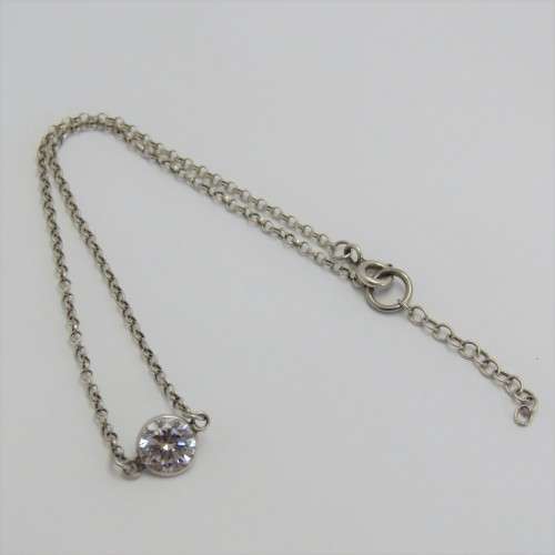 Sterling silver bracelet with clear stone - Weighs 1,7 g - Length 26,5 cm