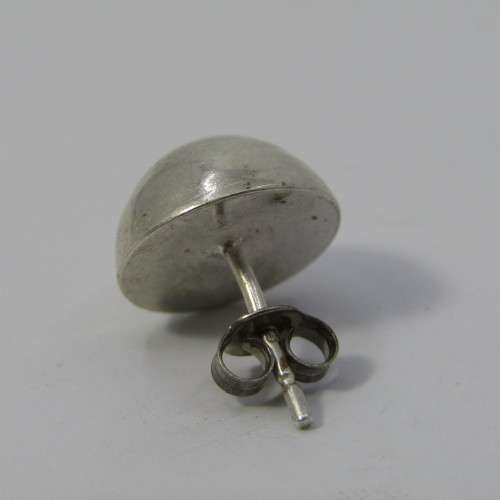 Pair of Sterling Silver earrings - weighs 2,1g