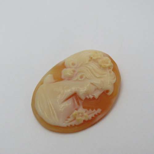 Vintage Cameo for jewellery - 23,4 mm x 30,3 mm