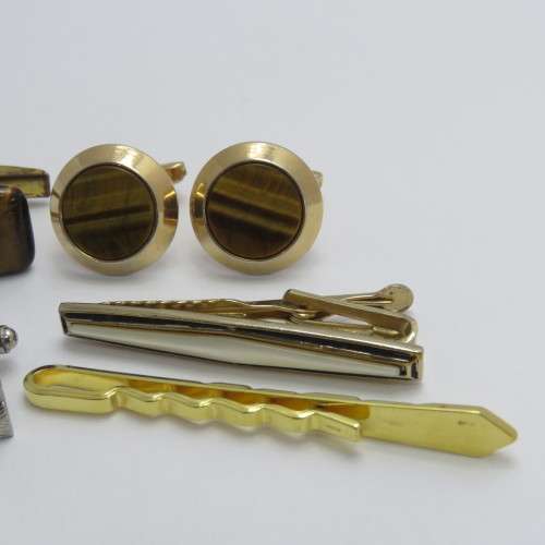 3 Pairs of vintage cufflinks and two tie clips