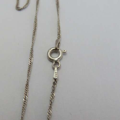 Sterling silver thin necklace - Weighs 1,5 g - Length 45 cm