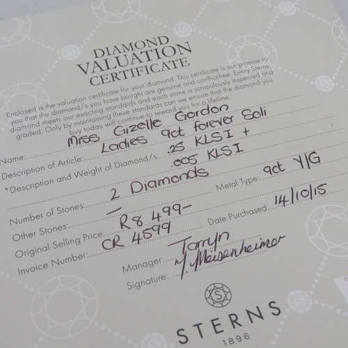 9kt Gold forever Solitaire diamond ring with 0,25 ct diamond with certificate - Color K/L