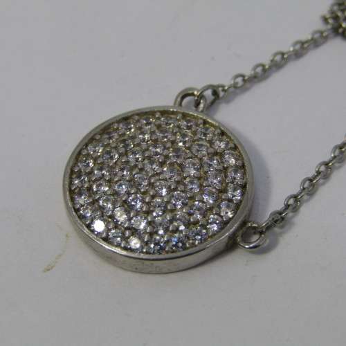 Sterling Silver necklace and pendant with clear stones - weighs 3.7g - 42cm
