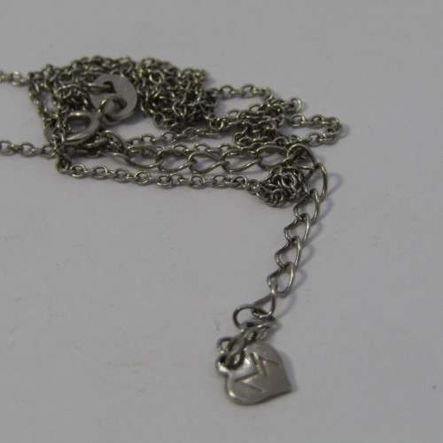 Sterling Silver necklace and pendant with clear stones - weighs 3.7g - 42cm