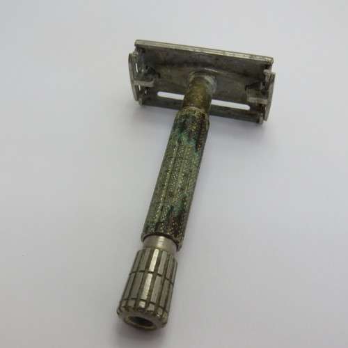Vintage screw open safety razor