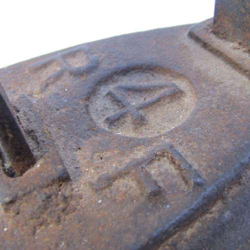 Antique RF4 cast iron sad iron