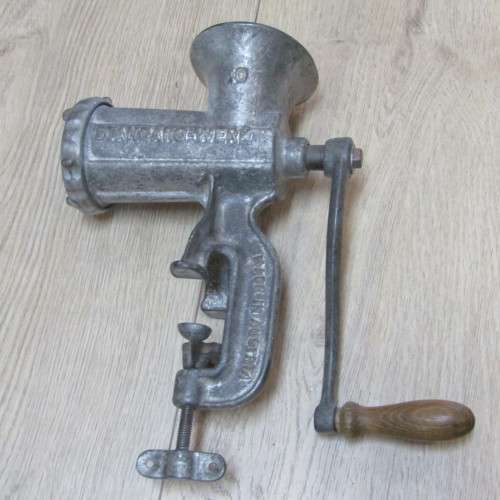 Vintage Standard-werk No.10 meat mincer