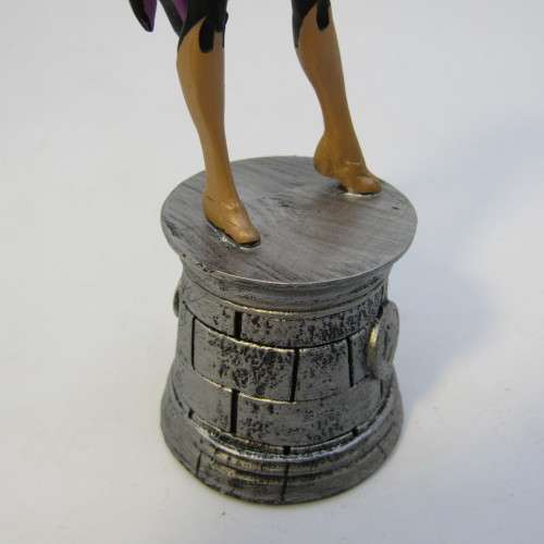 DC Comics Chess Batgirl figurine