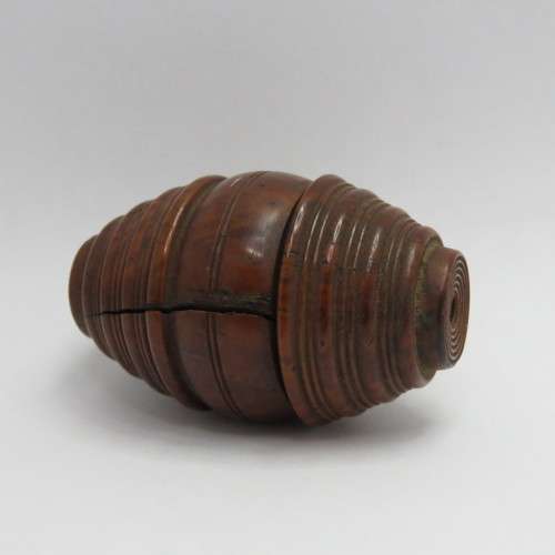 Antique Bakelite match box - Cracked - Rough sides for striking