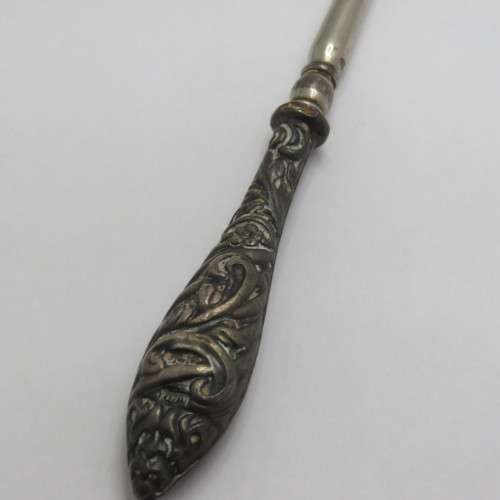 Antique boot lace puller with Birmingham hallmark - Sterling silver handle
