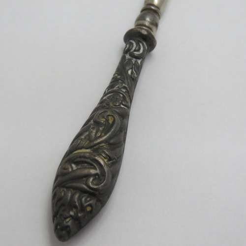 Antique boot lace puller with Birmingham hallmark - Sterling silver handle