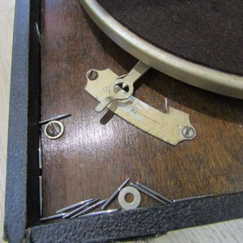 Vintage His Masters Voice portable gramophone - working - handle leather missing