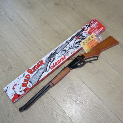 Daisy Red Ryder Carbine 650 shot BB rifle in box