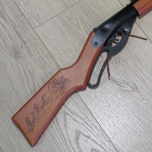 Daisy Red Ryder Carbine 650 shot BB rifle in box