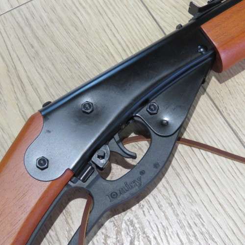 Daisy Red Ryder Carbine 650 shot BB rifle in box