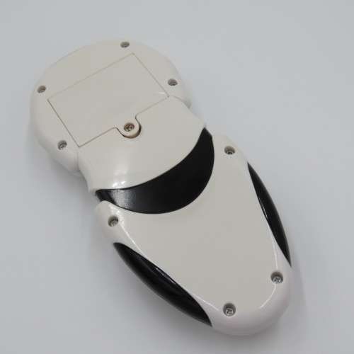 Wow Wee Robosapien toy robot - Working - Needs batteries - Some yellowing on plastic