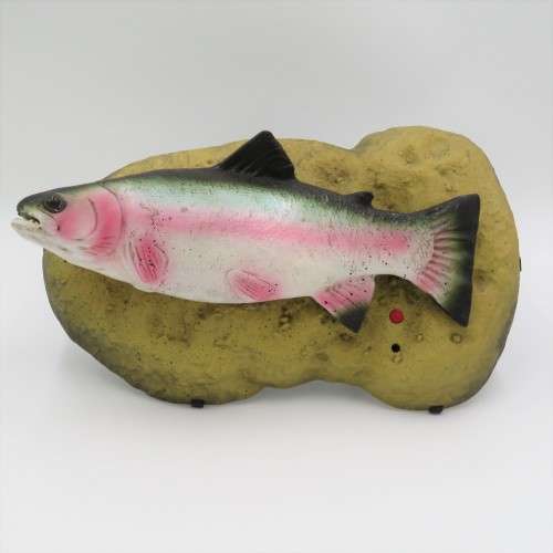 Travis the singing trout novelty fish - Battery cover missing - Working
