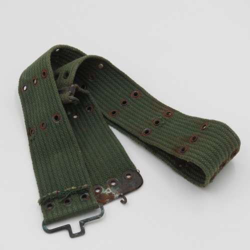Green US Army webbing belt - Length 101 cm