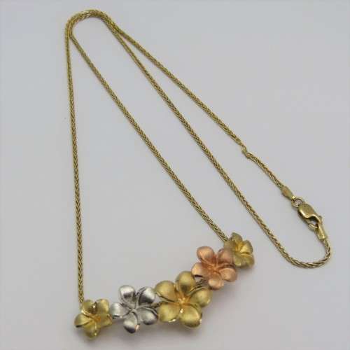 Top quality yellow and white gold 9kt necklace with flower pendant - Weight 5,9 g - Length 46 cm
