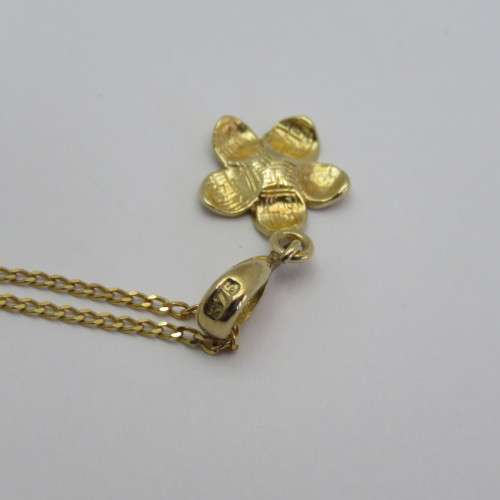 Very fine 9kt gold chain with pendant - Weight 1,8 g - Length 51 cm