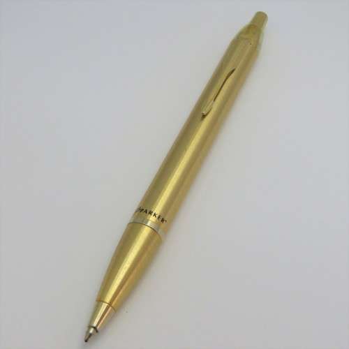 Gold coloured Parker ball point pen