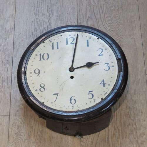 Antique Station clock for spares - Not working - Clock 38 x 38 cm - Face 30,5 x 30,5 cm