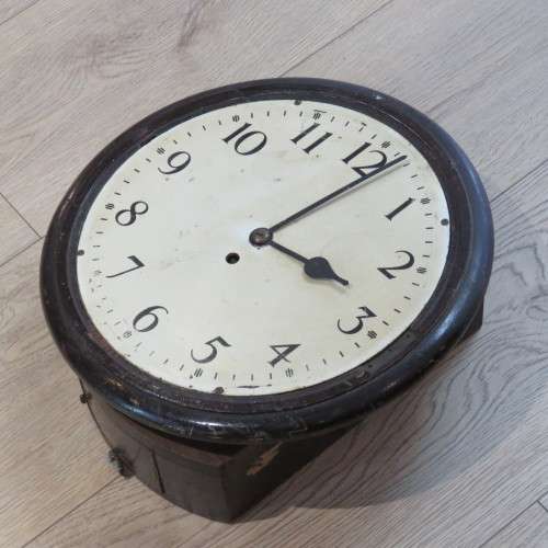 Antique Station clock for spares - Not working - Clock 38 x 38 cm - Face 30,5 x 30,5 cm