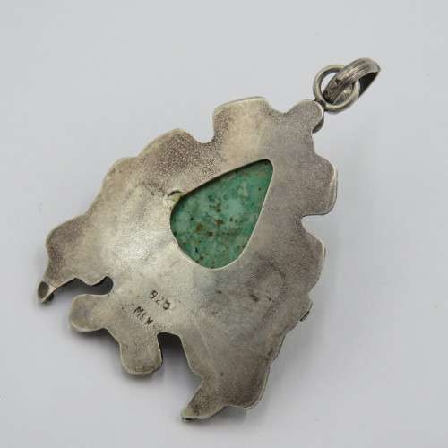 Sterling silver pendant with semi-precious stone - Weighs 7,3 g