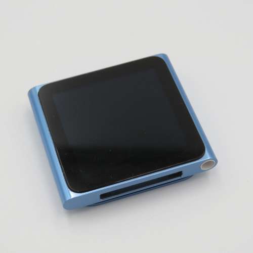 Apple iPod Nano 16GB 6th Generation - Model A1366 - Not tested - No cable - Earphones inside