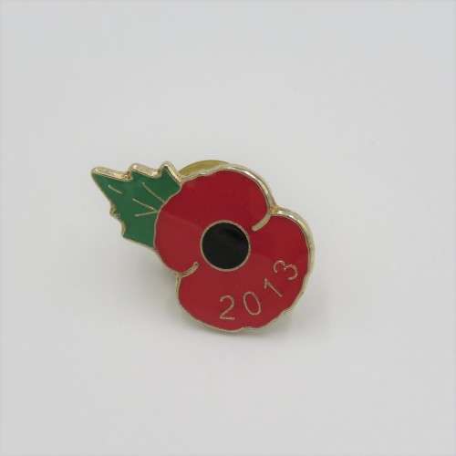 2013 Poppy flower pin badge
