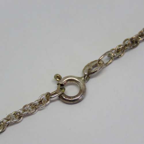 Sterling silver necklace with locket pendant - Weighs 11,9 grams - Length 65 cm