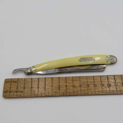 Vintage Bismarck Solingen Barber`s Special cut throat razor - Excellent condition