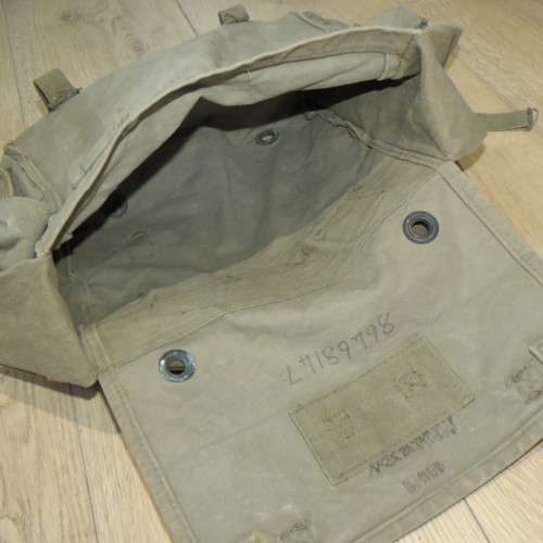 SADF webbing grootsak backpack - Some clasps missing - Size 36 x 44 cm