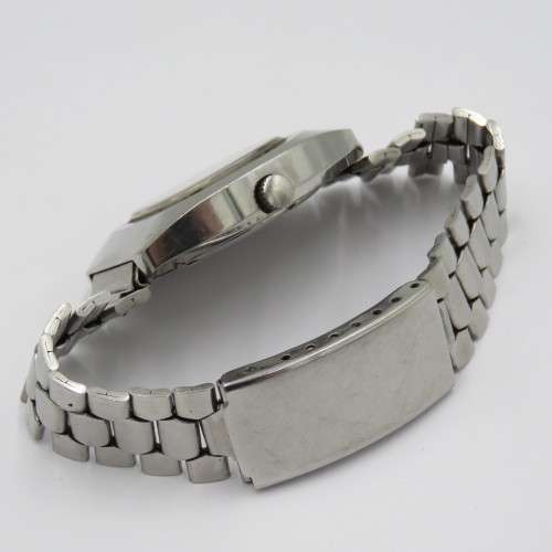 Vintage Nivada F77 Automatic mens watch with date - Working