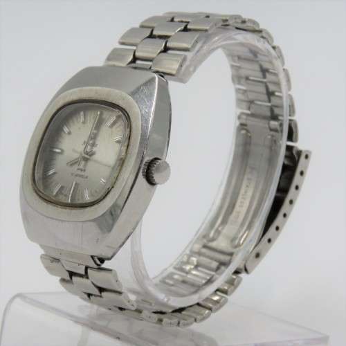 Vintage Nivada F77 Automatic mens watch with date - Working