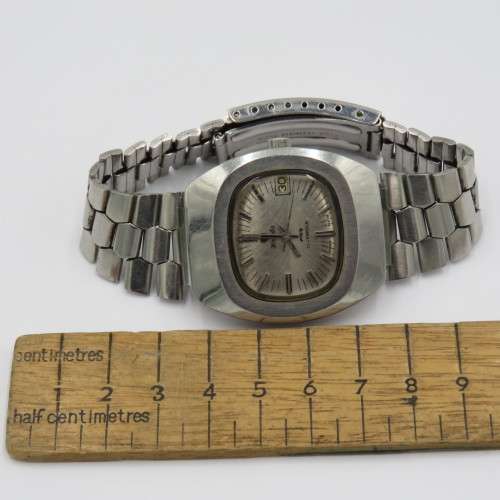 Vintage Nivada F77 Automatic mens watch with date - Working