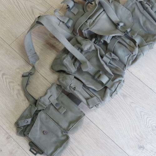 SADF Skeleton webbing with yoke, kidney pouches and ammo pouches - Belt length 93 cm