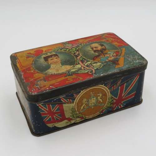 Edward 7 Coronation tin - 1902 - Edward usually at the left - Right on this tin