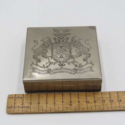 Antique trinket box / cigarette box with unknown crest