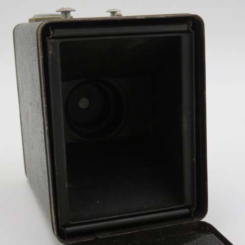 Vintage Kodak Brownie Six-20 Model camera camera