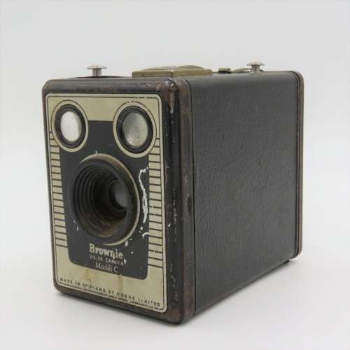 Vintage Kodak Brownie Six-20 Model camera camera