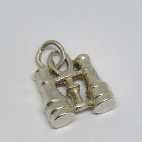 Vintage silver binoculars charm - Weighs 4,7 grams