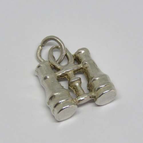 Vintage silver binoculars charm - Weighs 4,7 grams