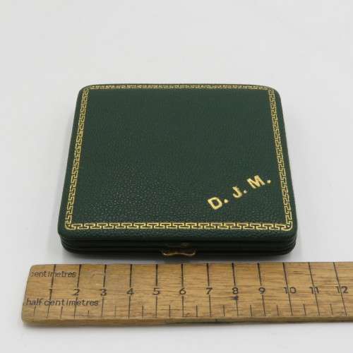 Vintage Traveling pocket alarm clock in case - Not working