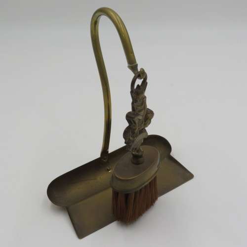 Antique Dartmoore Pixie bread crumb catcher brush and shovel