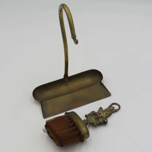 Antique Dartmoore Pixie bread crumb catcher brush and shovel